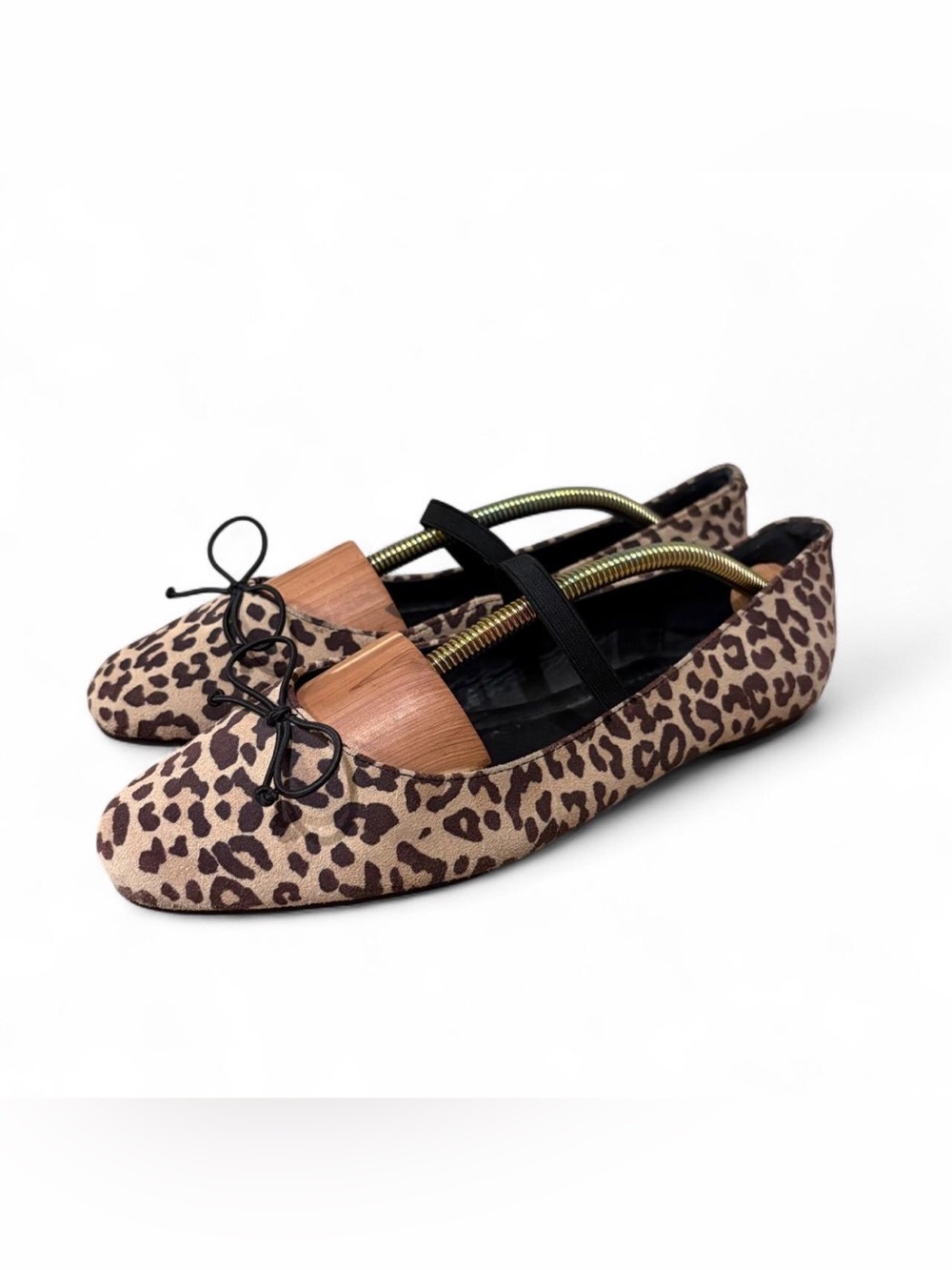 Kenneth Cole Women’s Leopard Print Ballet Flat Shoe Size 8.5
